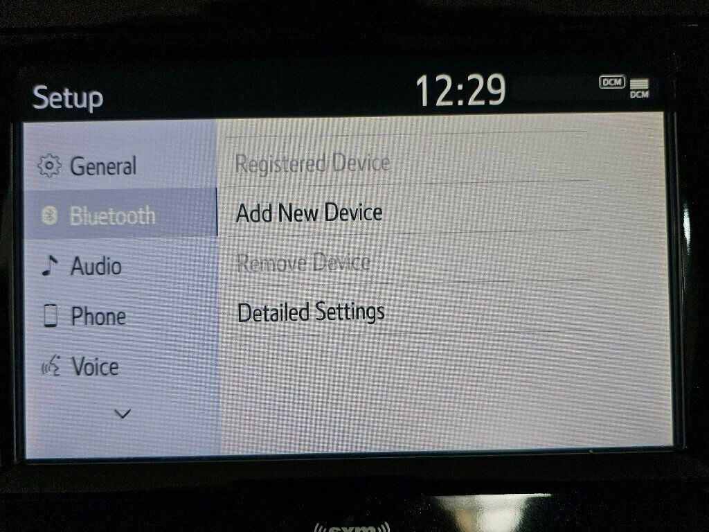 2020 Toyota Camry Hybrid LE CVT - 22946198 - 20