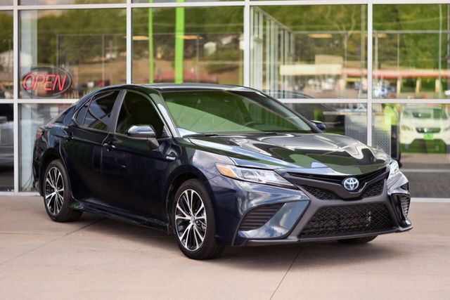 2020 Used Toyota Camry Hybrid SE CVT at Unisell Auto Serving Bellevue ...