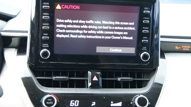 2020 Toyota Corolla 3 MONTH WARRANTY , JUST SERVICED , VERY CLEAN INSIDE AND OUT  - 23047423 - 15