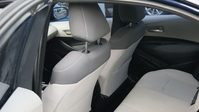 2020 Toyota Corolla 3 MONTH WARRANTY , JUST SERVICED , VERY CLEAN INSIDE AND OUT  - 23047423 - 28