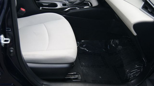 2020 Toyota Corolla 3 MONTH WARRANTY , JUST SERVICED , VERY CLEAN INSIDE AND OUT  - 23047423 - 35
