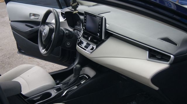 2020 Toyota Corolla 3 MONTH WARRANTY , JUST SERVICED , VERY CLEAN INSIDE AND OUT  - 23047423 - 36