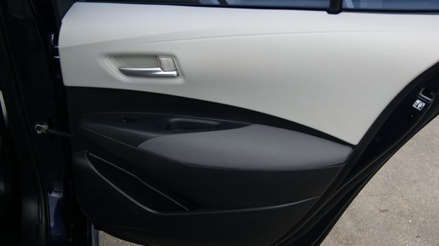 2020 Toyota Corolla 3 MONTH WARRANTY , JUST SERVICED , VERY CLEAN INSIDE AND OUT  - 23047423 - 40