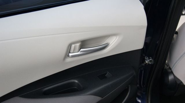 2020 Toyota Corolla 3 MONTH WARRANTY , JUST SERVICED , VERY CLEAN INSIDE AND OUT  - 23047423 - 43