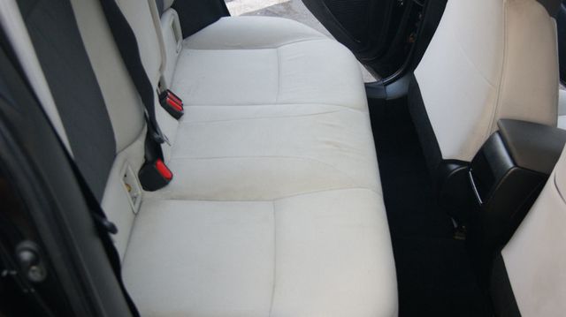 2020 Toyota Corolla 4 NEW TIRES , JUST SERVICED, VERY CLEAN INSIDE AND OUT - 23065219 - 34