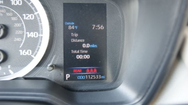 2020 Toyota Corolla 4 NEW TIRES , JUST SERVICED, VERY CLEAN INSIDE AND OUT - 23065219 - 3