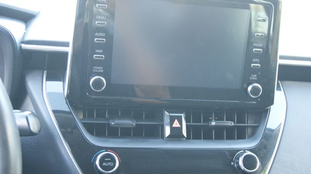 2020 Toyota Corolla JUST SERVICED , VERY CLEAN INSIDE AND OUT  - 22925404 - 11