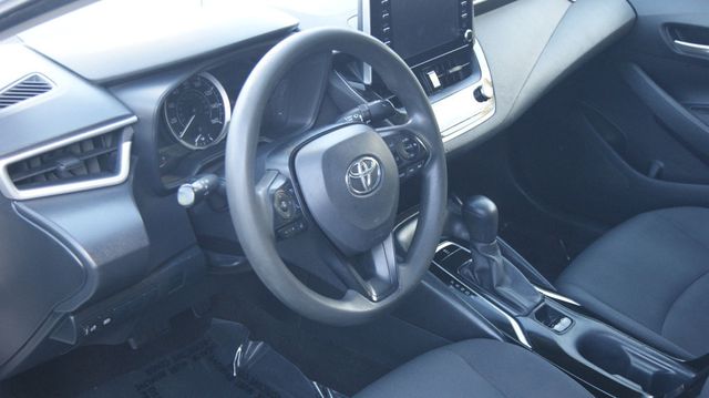 2020 Toyota Corolla JUST SERVICED , VERY CLEAN INSIDE AND OUT  - 22925404 - 27
