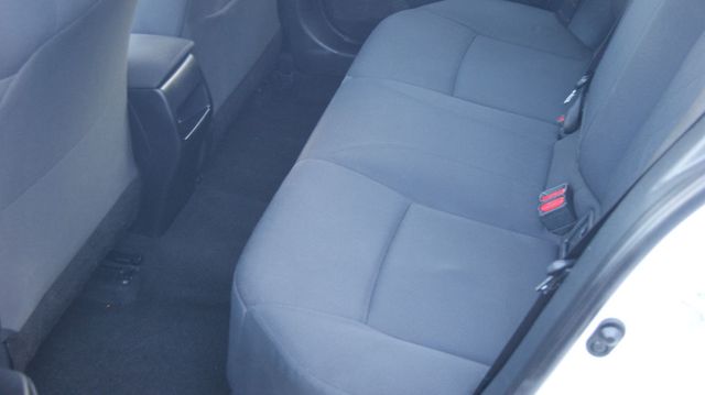 2020 Toyota Corolla JUST SERVICED , VERY CLEAN INSIDE AND OUT  - 22925404 - 28