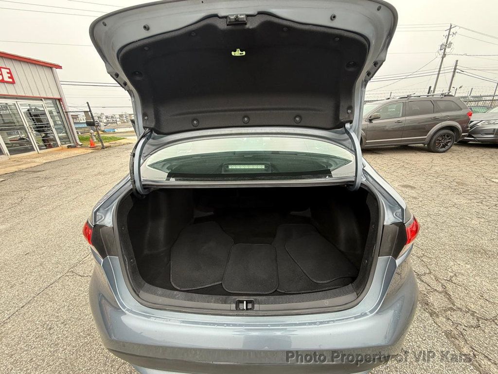 2020 Toyota Corolla LE CVT - 22991453 - 18