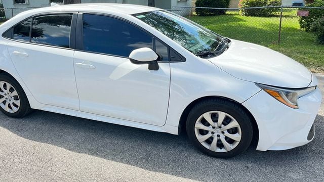 2020 Toyota Corolla LE CVT - 22678960 - 3