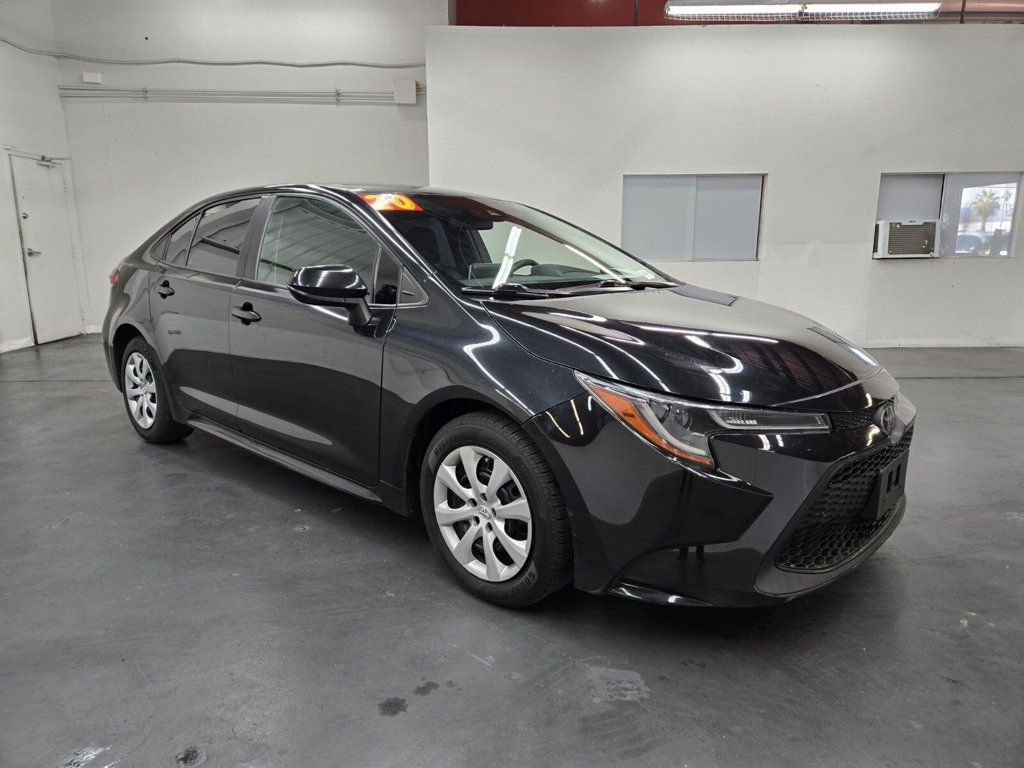 2020 Toyota Corolla LE photo 4