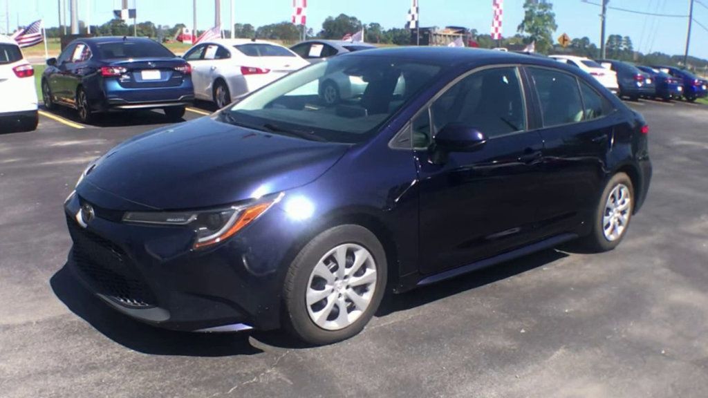 2020 Toyota Corolla LE photo 4
