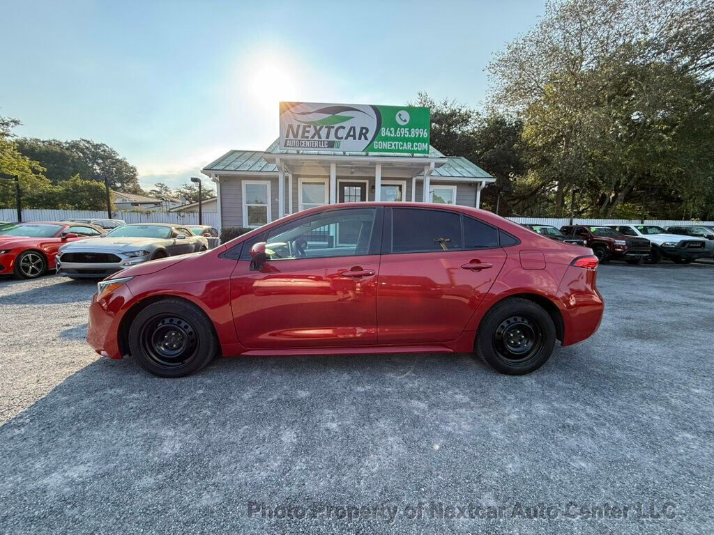 2020 Toyota Corolla LE photo 2