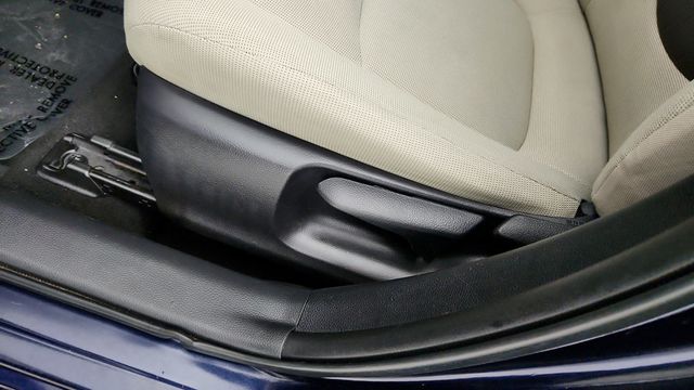 2020 Toyota Corolla LE CVT - 22944158 - 10