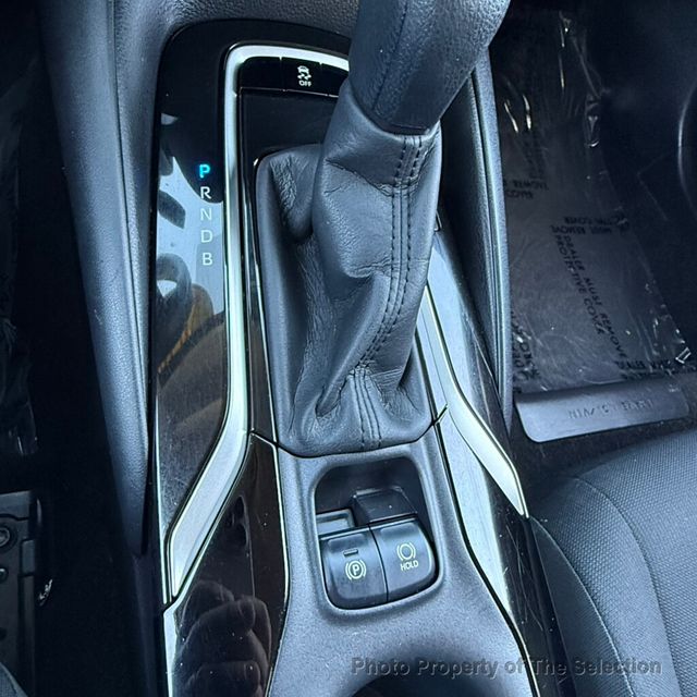 2020 Toyota Corolla LE W/TOYOTA SAFETY SENSE, APPLE CARPLAY & BACK UP CAMERA - 23012936 - 38