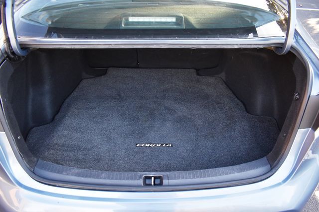 2020 Toyota Corolla SE - 22962938 - 28