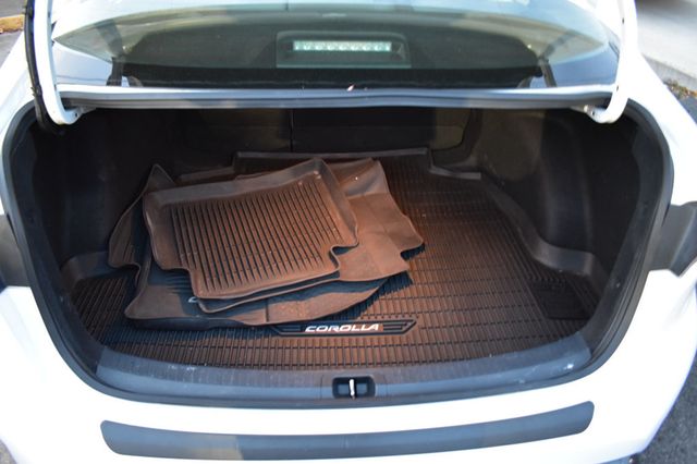 2020 Toyota Corolla SE CVT - 22943432 - 38