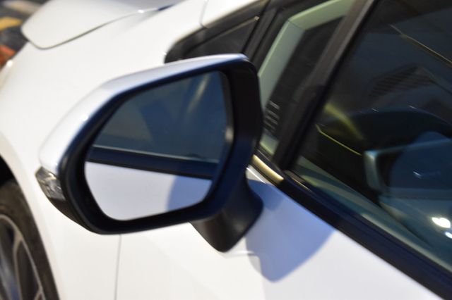 2020 Toyota Corolla SE CVT - 22943432 - 39