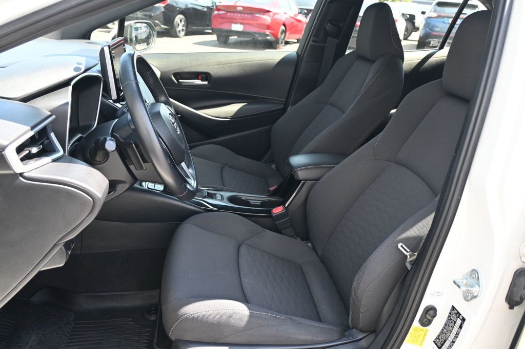 2020 Toyota Corolla SE photo 9