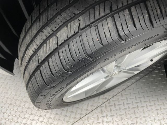 2020 Toyota Corolla Hatchback SE Manual - 22986346 - 43