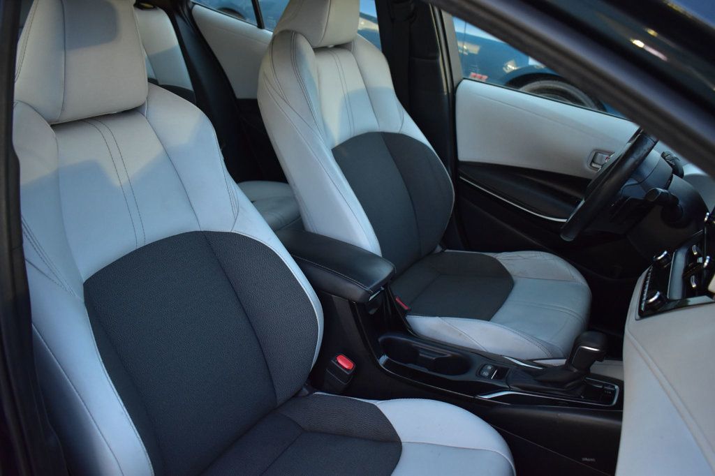 2020 Toyota Corolla Hatchback XSE CVT - 23013812 - 16