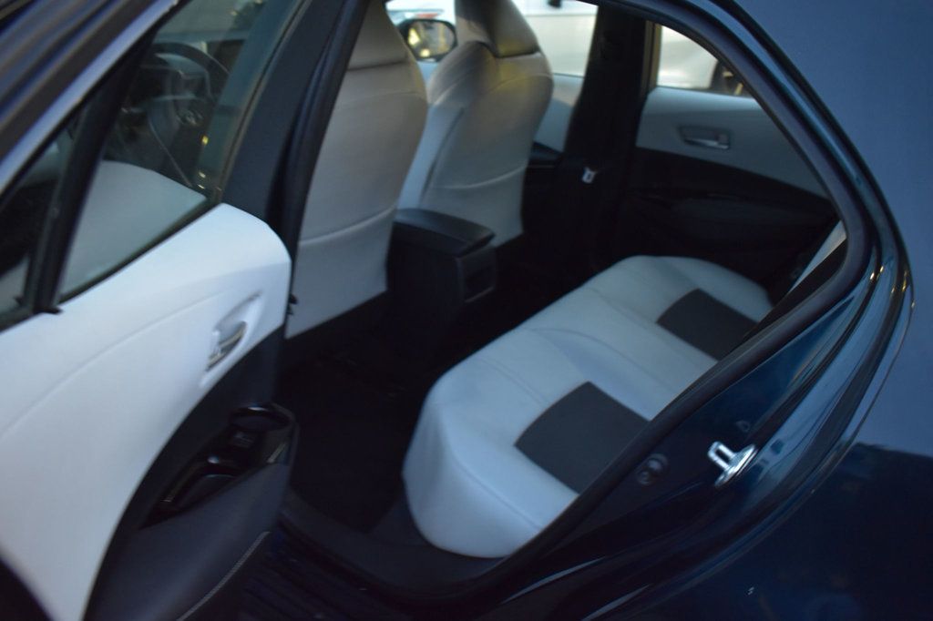 2020 Toyota Corolla Hatchback XSE CVT - 23013812 - 20