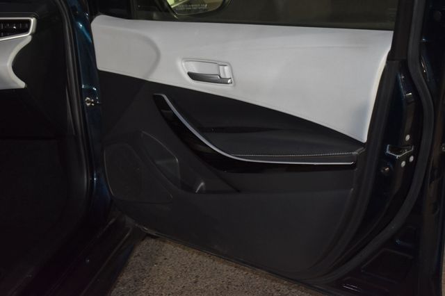 2020 Toyota Corolla Hatchback XSE CVT - 23013812 - 36