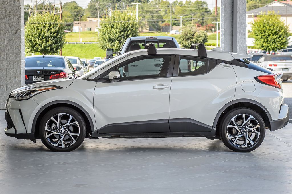 2020 Toyota C-HR C-HR XLE - LOW MILES - VERY WELL EQUIPPED - EXCELLENT CONDITION - 23068530 - 47