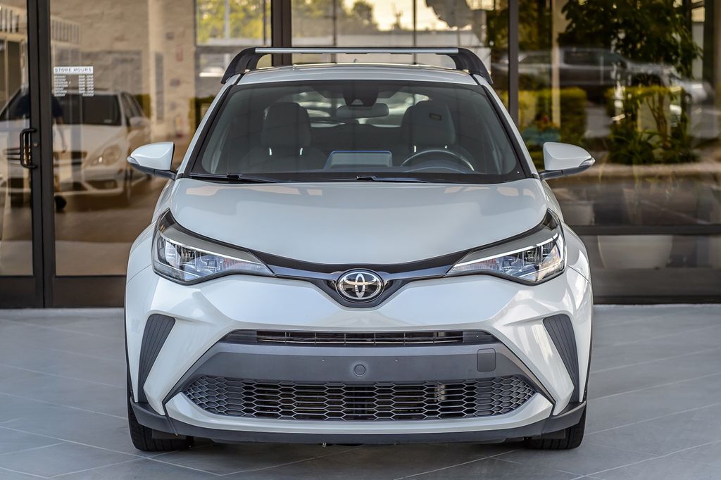 2020 Toyota C-HR C-HR XLE - LOW MILES - VERY WELL EQUIPPED - EXCELLENT CONDITION - 23068530 - 4