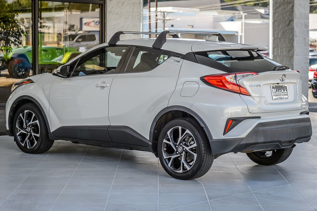 2020 Toyota C-HR C-HR XLE - LOW MILES - VERY WELL EQUIPPED - EXCELLENT CONDITION - 23068530 - 6