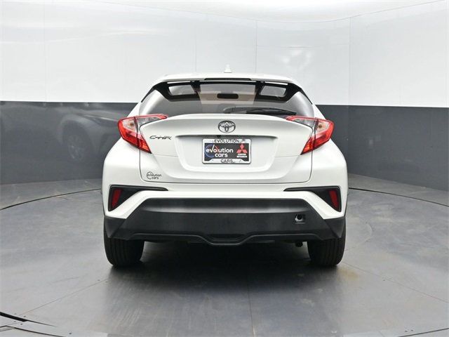 2020 Toyota C-HR LE photo 27