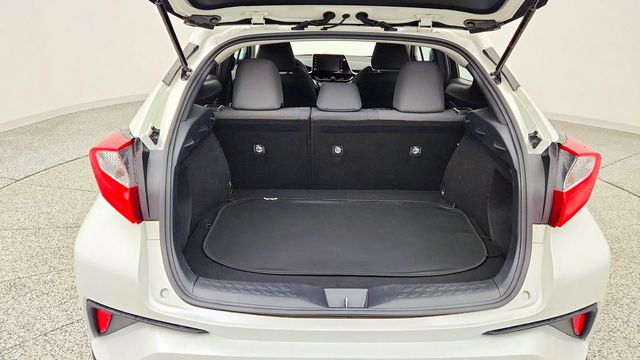 2020 Toyota C-HR LE FWD - 23096098 - 19