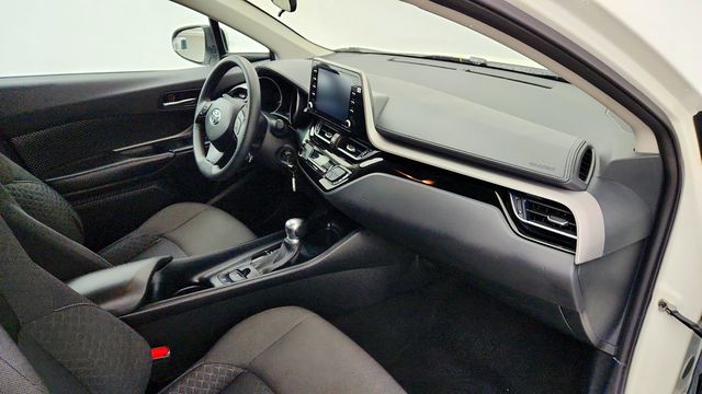 2020 Toyota C-HR LE FWD - 23096098 - 22