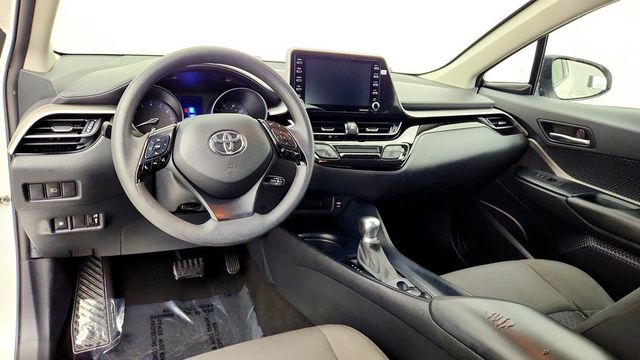 2020 Toyota C-HR LE FWD w/ 17'' Alloy Wheels - 23096098 - 11