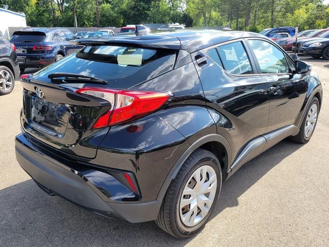 2020 Toyota C-HR LE Sport Utility 4D - 22932908 - 14