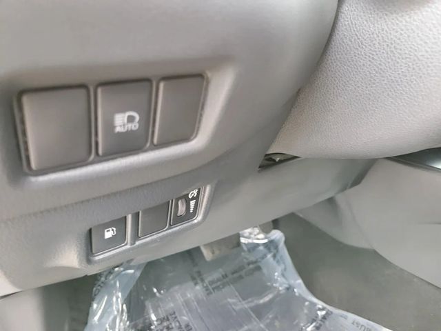 2020 Toyota C-HR LE Sport Utility 4D - 22932908 - 20