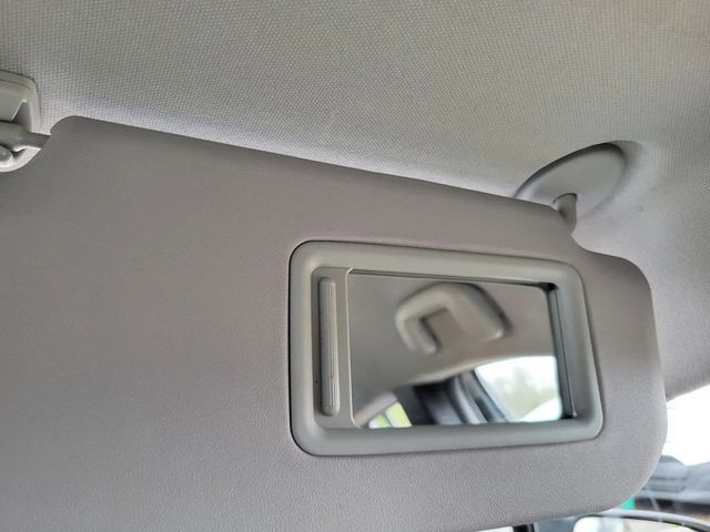 2020 Toyota C-HR LE Sport Utility 4D - 22932908 - 28