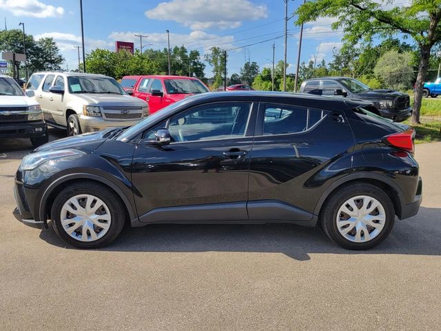 2020 Toyota C-HR LE Sport Utility 4D - 22932908 - 2