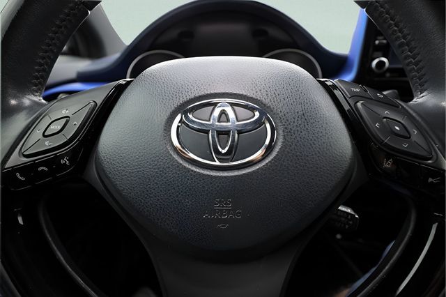 2020 TOYOTA C-HR XLE FWD - 22949613 - 26