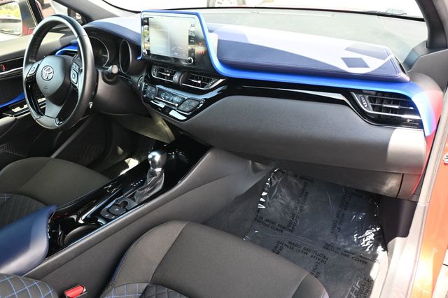 2020 Toyota C-HR XLE FWD - 23017885 - 8