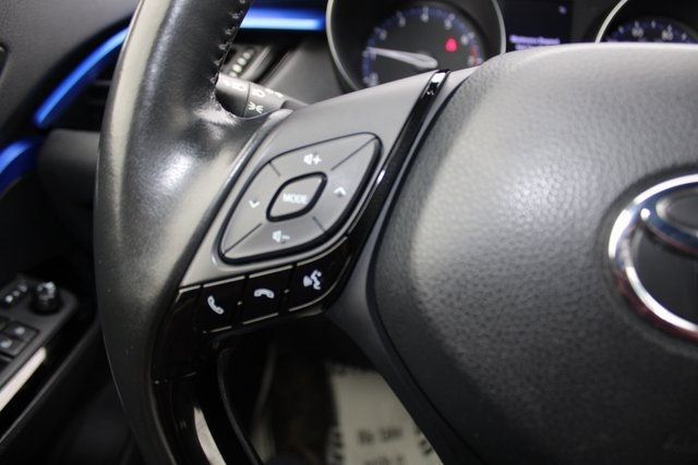 2020 Toyota C-HR XLE FWD - 22923296 - 9