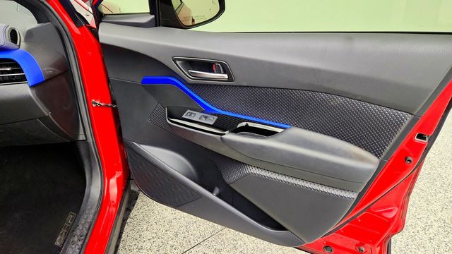 2020 Toyota C-HR XLE FWD - 23100396 - 19