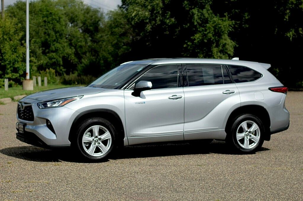 2020 Toyota Highlander LE Hybrid photo 16