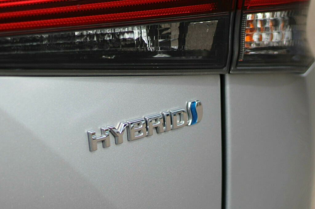 2020 Toyota Highlander LE Hybrid photo 36