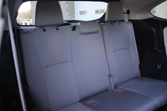 2020 Toyota Highlander AWD LE w/ NEW TIRES , NEW BRAKE SERVICE - 22944279 - 11