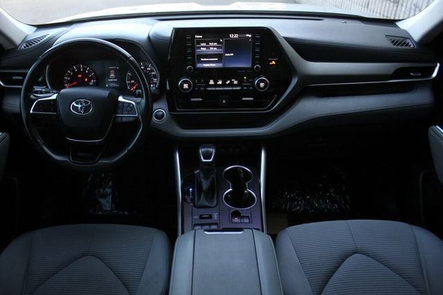 2020 Toyota Highlander AWD LE w/ NEW TIRES , NEW BRAKE SERVICE - 22944279 - 12