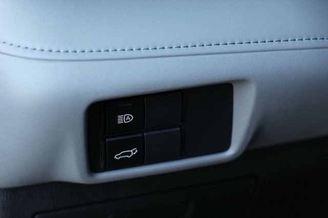 2020 Toyota Highlander AWD LE w/ NEW TIRES , NEW BRAKE SERVICE - 22944279 - 21