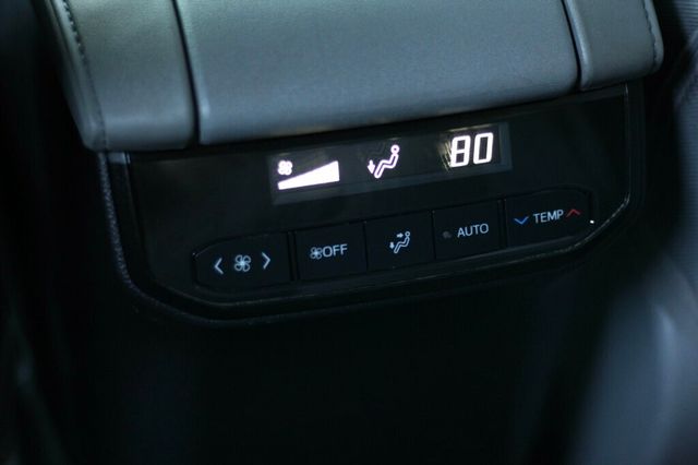 2020 Toyota Highlander AWD LE w/ NEW TIRES , NEW BRAKE SERVICE - 22944279 - 25