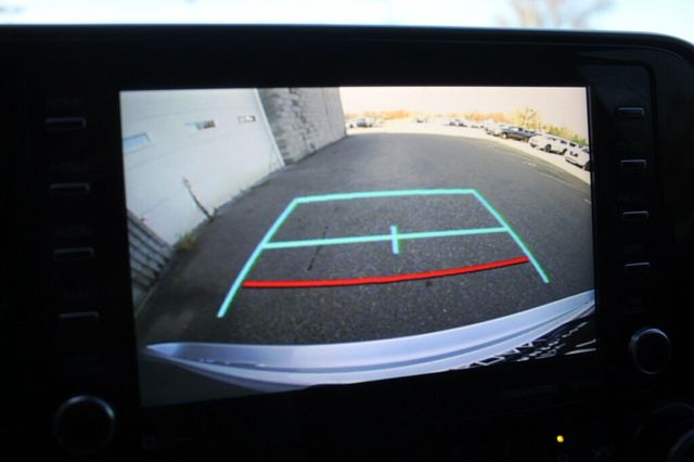 2020 Toyota Highlander AWD LE w/ NEW TIRES , NEW BRAKE SERVICE - 22944279 - 36